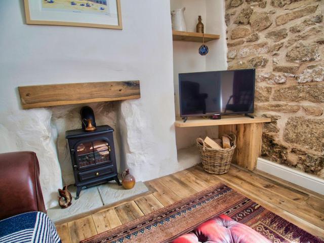 Knocker Cottage: Cozy 3-Bedroom Retreat Near Beaches Camborne Exterior photo